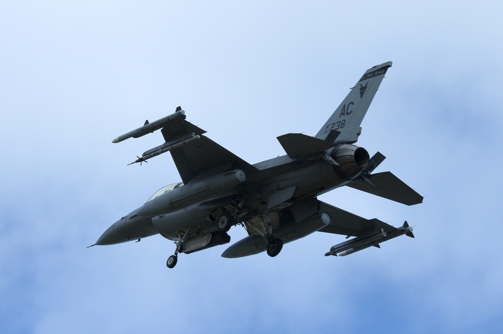 Sentry Aloha 24-2: Fighter aircraft descend after completing combat training sorties