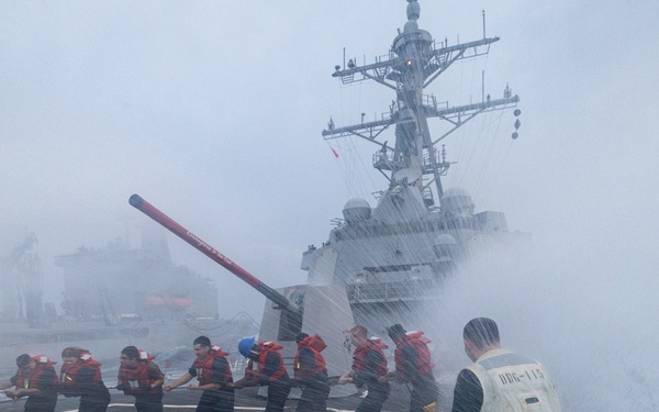 DDG 115 RAS WITH T-AO-194