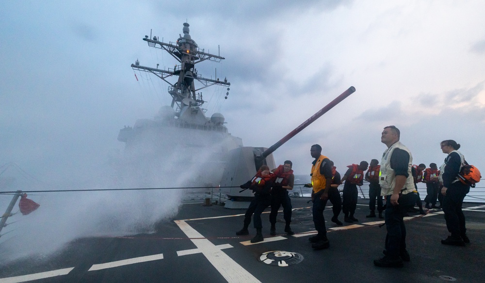 DVIDS - Images - DDG 115 RAS WITH T-AO-194 [Image 8 of 10]