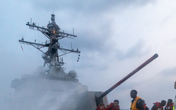 DDG 115 RAS WITH T-AO-194