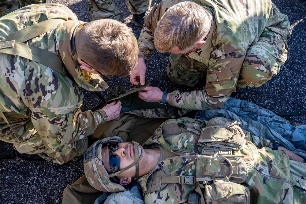 Army Mountain Warfare School winter training