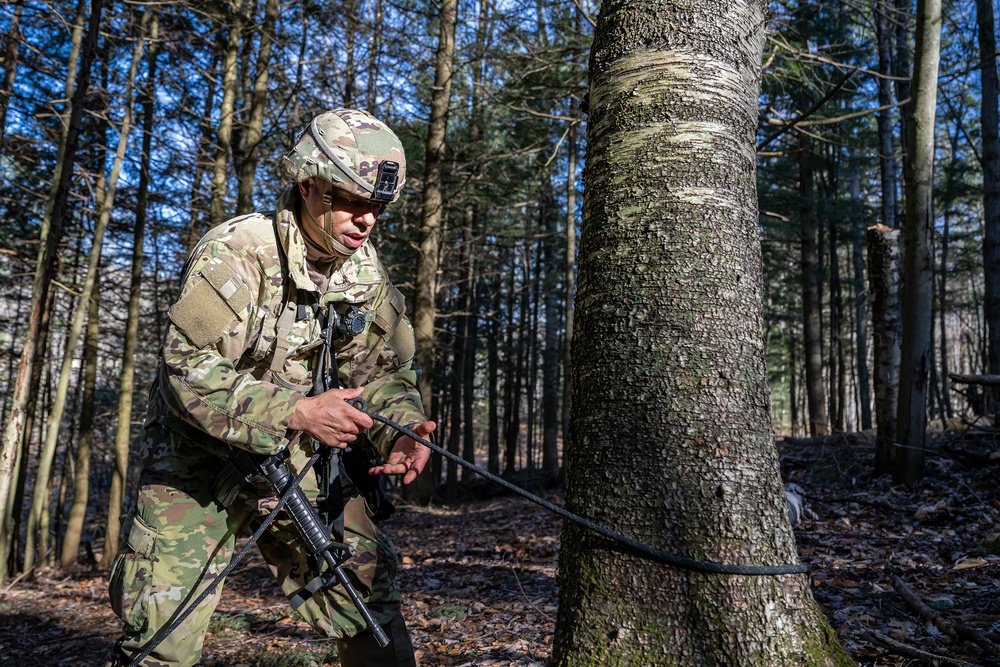 Army Mountain Warfare School winter training