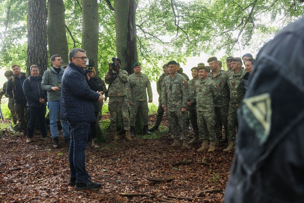 Dr. Florian Herrmann visits U.S. and Multinational Soldiers during Exercise Combined Resolve at JMRC