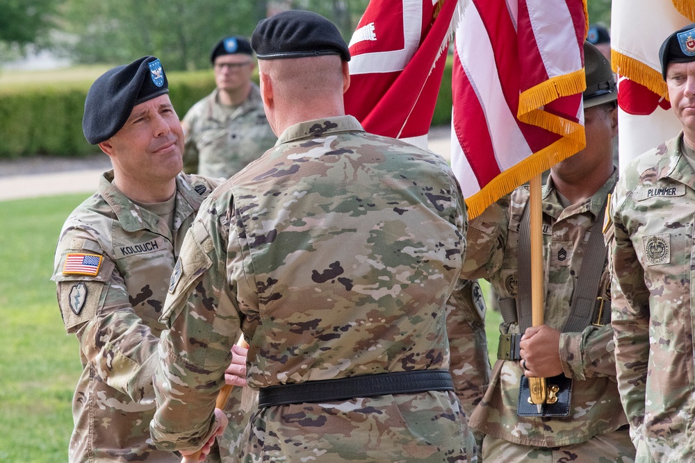 USAES says farewell to Goetz, welcomes Kolouch during change-of-commandant ceremony