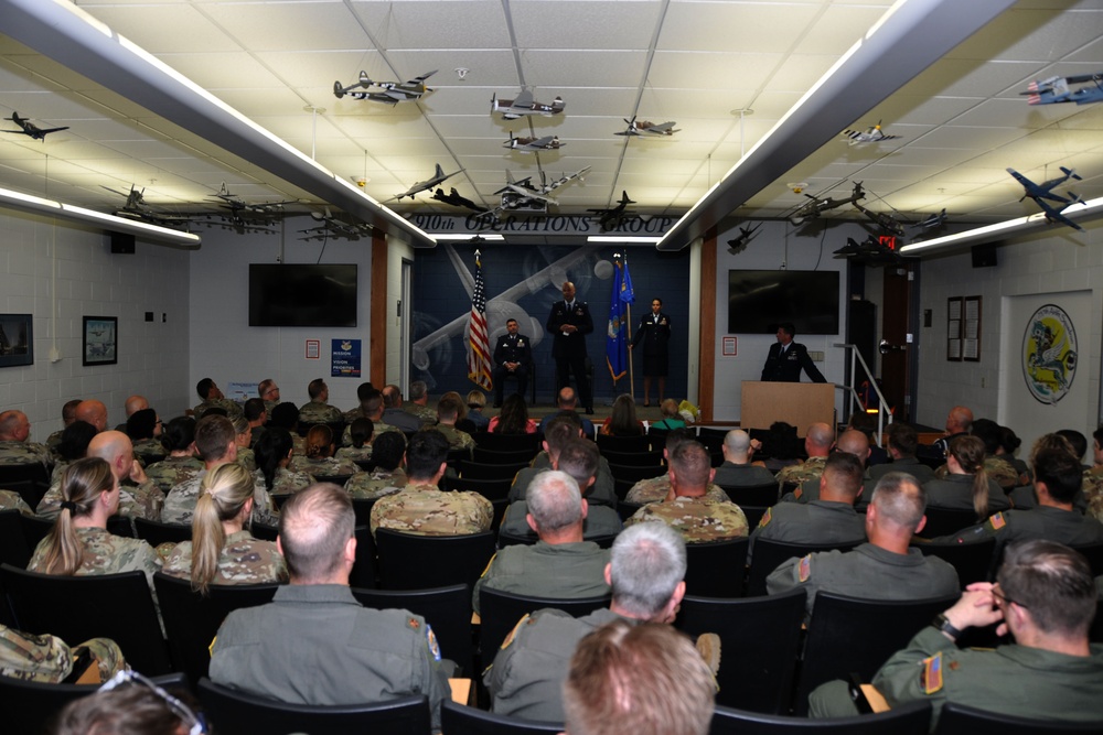 Long time 757th member takes squadron yoke
