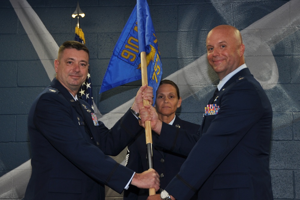 Long time 757th member takes squadron yoke