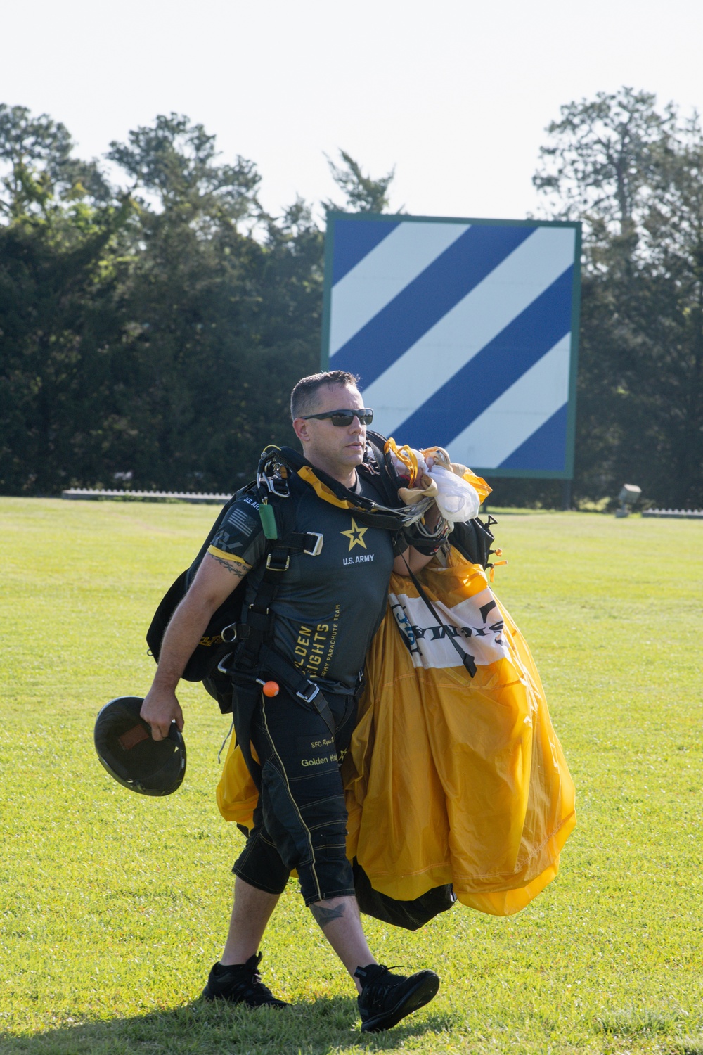 Golden Knights Tandem Dive