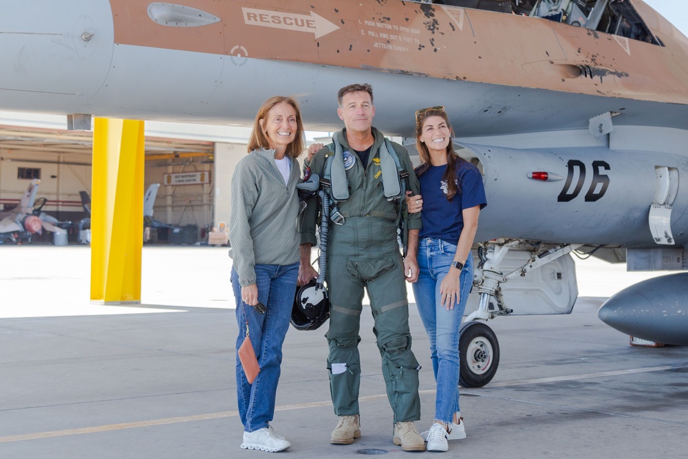 DVIDS - Images - Admiral Aquilino Poses with Family for Group Photo ...