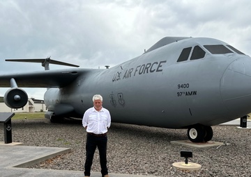 From cockpit to canvas: Lt. Col. Bailey's legacy at Mobility’s Hometown