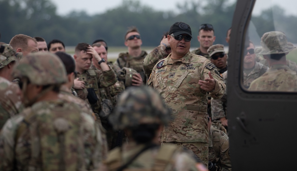 U.S. Army Sgt. Jonathan Atcitty of Bravo Company, 2-285th Aviation Regiment, leads in training Soldiers