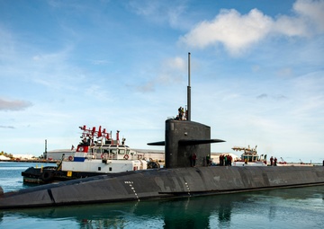 USS Louisiana (SSBN 743) Departs Guam Following Exchange of Command, Demonstrating U.S. Naval Strength in the Indo-Pacific