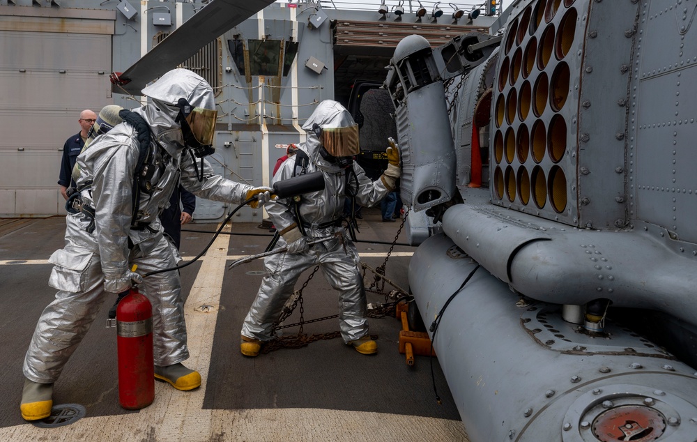 DDG 115 CRASH AND SALVAGE DRILL