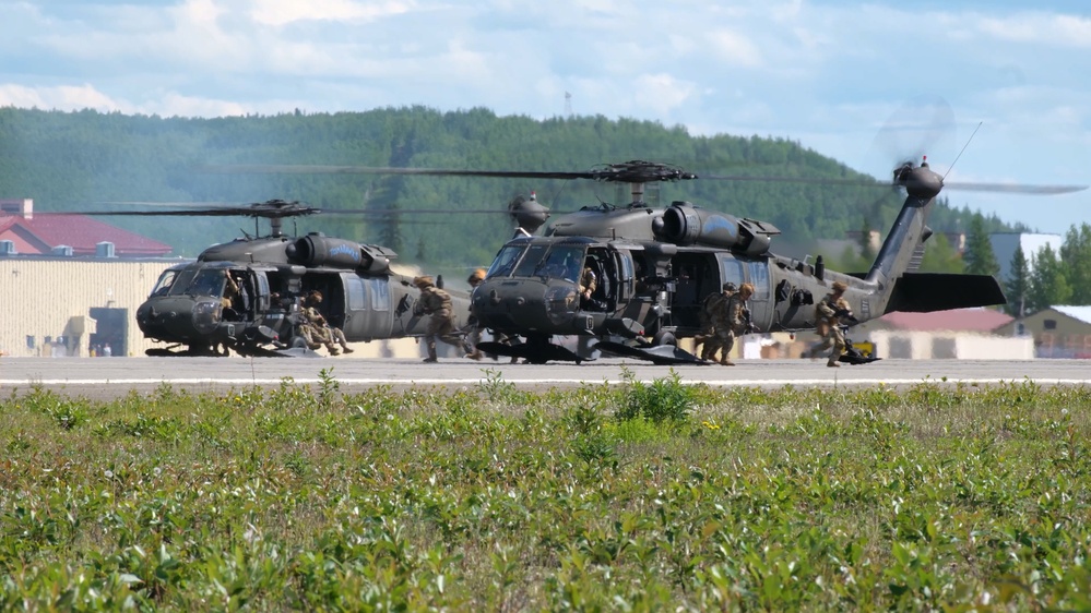 Arctic Angel Rendezvous Week: Air Assault
