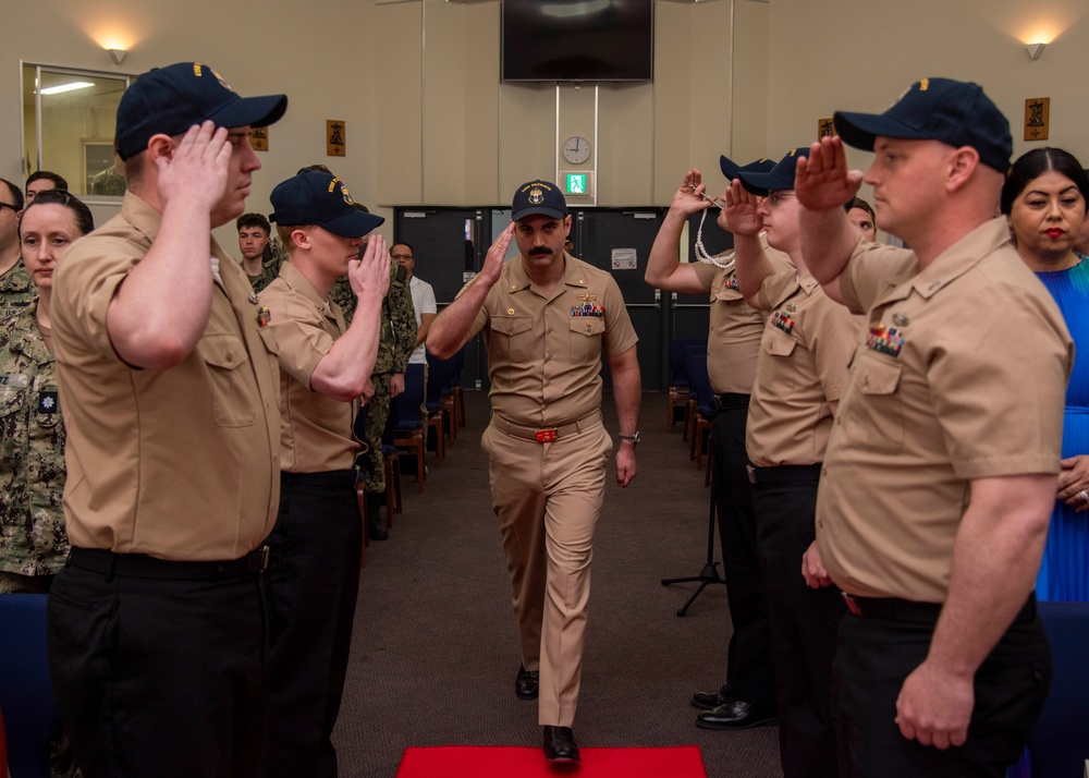 USS Patriot (MCM 7) Changes Command