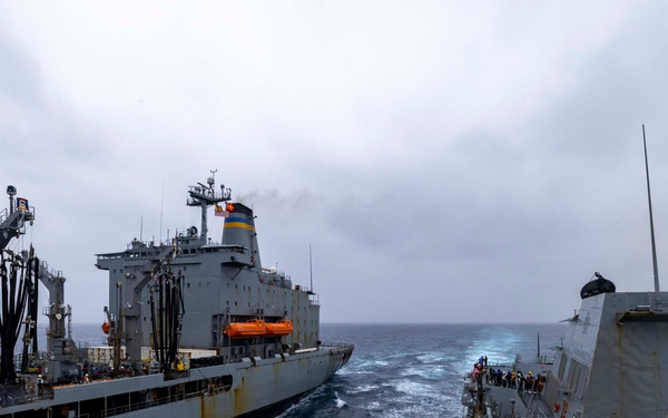 DDG 115 RAS WITH T-AO-194