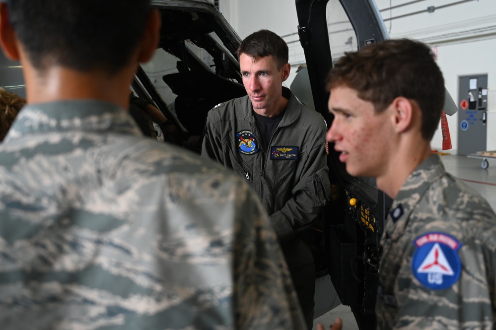 Andersen Air Force Base Cadet Squadron tours the Helicopter Sea Combat Squadron TWO-FIVE