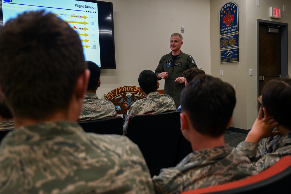 Andersen Air Force Base Cadet Squadron tours the Helicopter Sea Combat Squadron TWO-FIVE