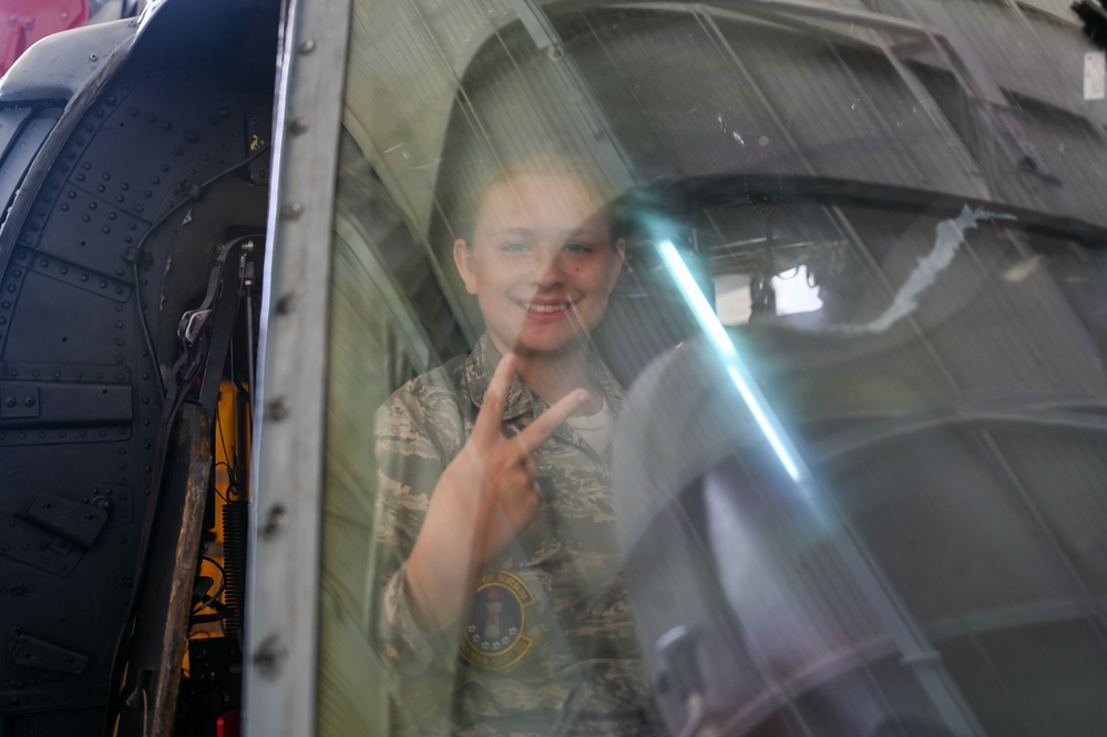 Andersen Air Force Base Cadet Squadron tours the Helicopter Sea Combat Squadron TWO-FIVE