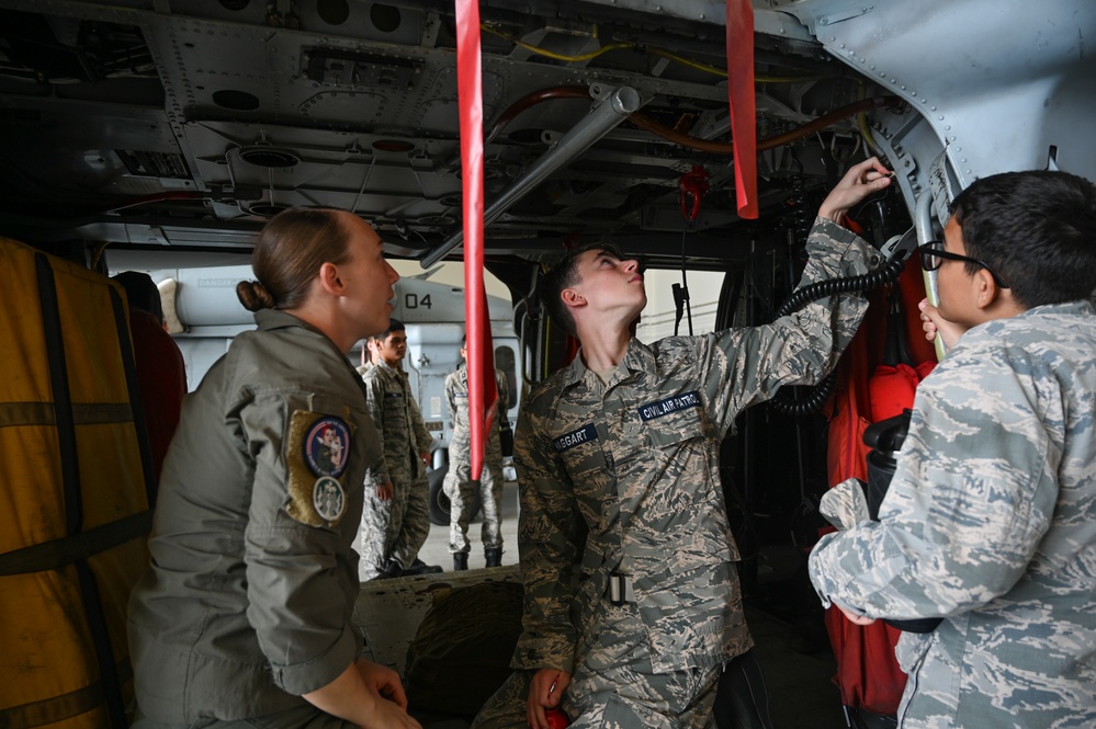 Andersen Air Force Base Cadet Squadron tours the Helicopter Sea Combat Squadron TWO-FIVE