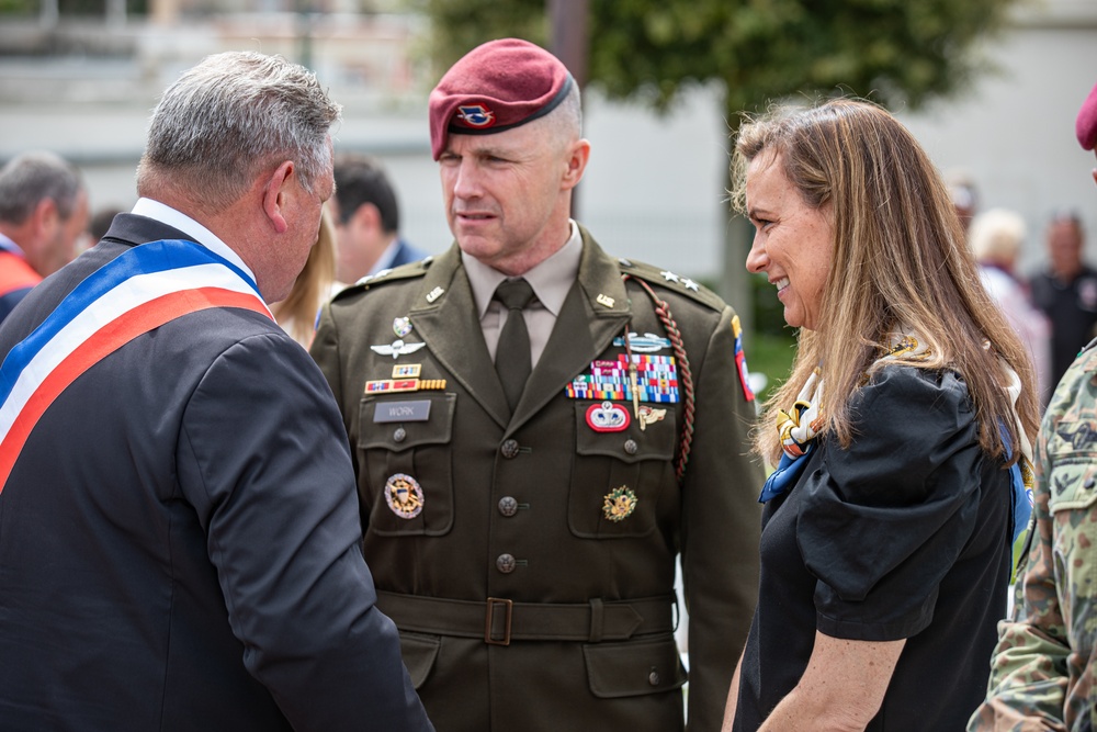 80TH ANNIVERSARY OF D-DAY GENERAL 82ND AIRBORNE CEREMONY