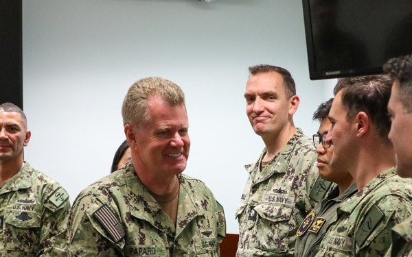 Commander, U.S. Indo-Pacific Command visits Command Destroyer Squadron Seven