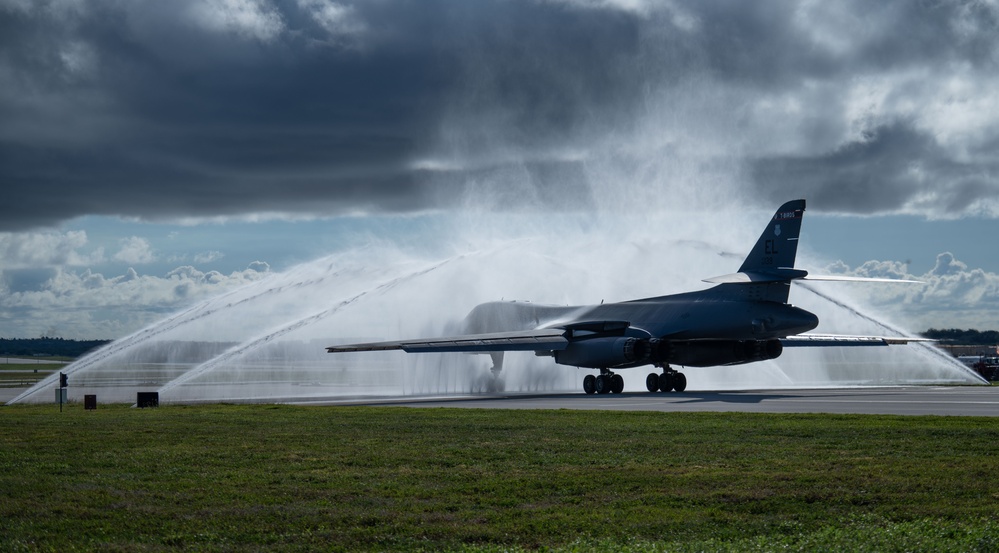 DVIDS - Images - 37th Expeditionary Bomb Squadron B-1B Lancer Arrives ...