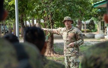 Engineer Advisor Team trains new Philippine Army combat engineer unit