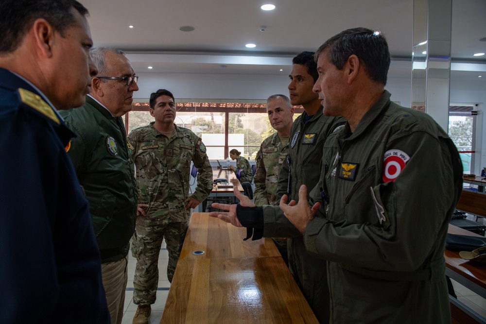 Peruvian deputy minister of resources for defense visits RS24 Task Force headquarters
