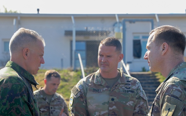 Lt. Gen. Costanza and Lt. Gen. Välimäki conduct battlefield circulation at Immediate Response 24