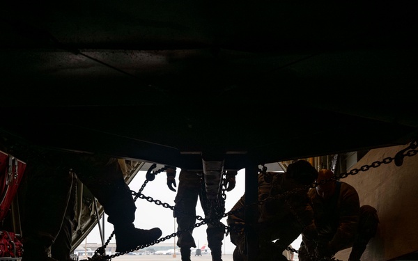 Peru, US partners for cargo delivery and static line jump