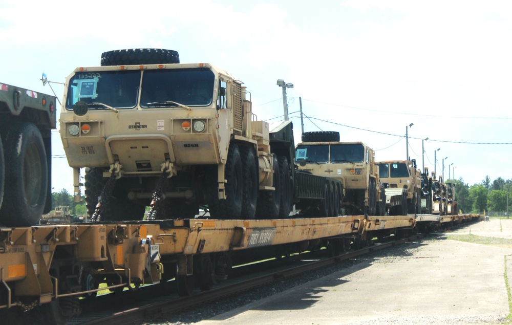 32nd Infantry Brigade Combat Team Soldiers complete ‘largest rail movement with civilian linehaul Wisconsin National Guard has ever done’