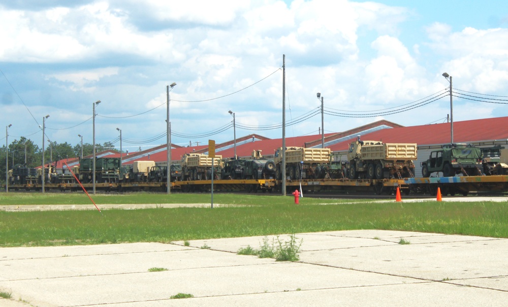 32nd Infantry Brigade Combat Team Soldiers complete ‘largest rail movement with civilian linehaul Wisconsin National Guard has ever done’