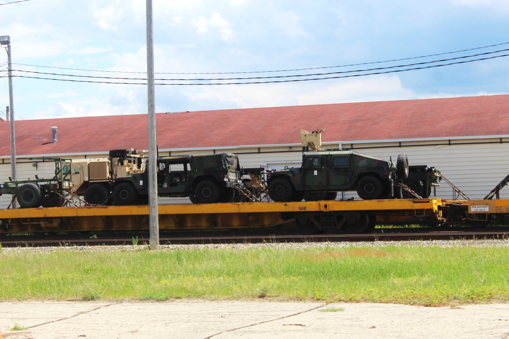 32nd Infantry Brigade Combat Team Soldiers complete ‘largest rail movement with civilian linehaul Wisconsin National Guard has ever done’