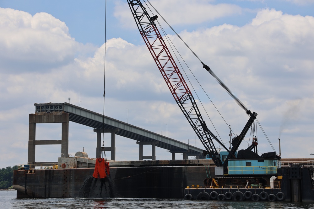 Unified Command removes final large bridge segment, nears complete restoration of Baltimore's federal channel