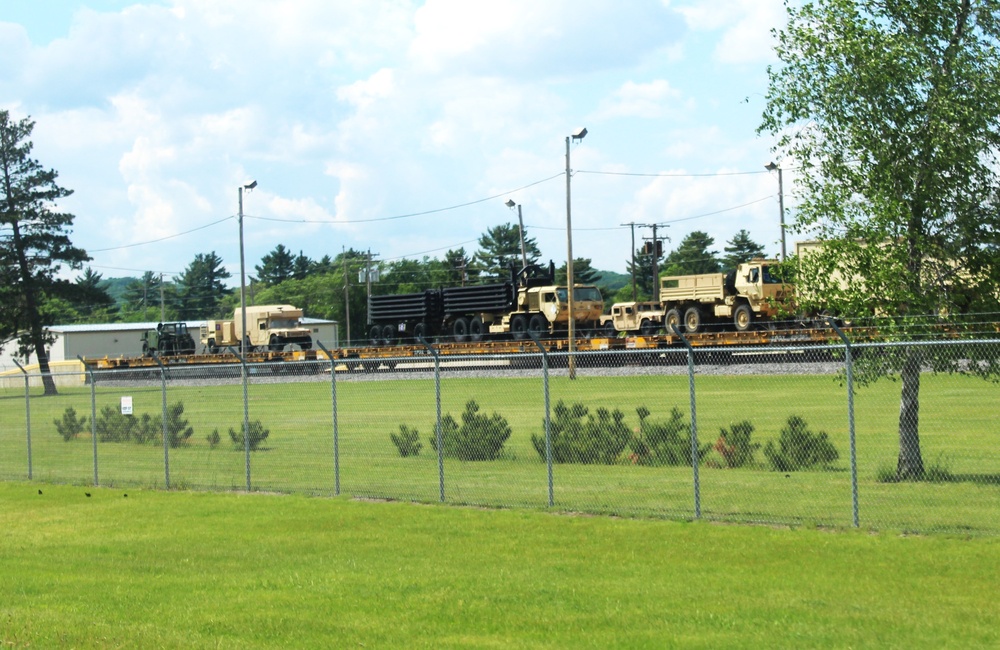 32nd Infantry Brigade Combat Team Soldiers complete ‘largest rail movement with civilian linehaul Wisconsin National Guard has ever done’