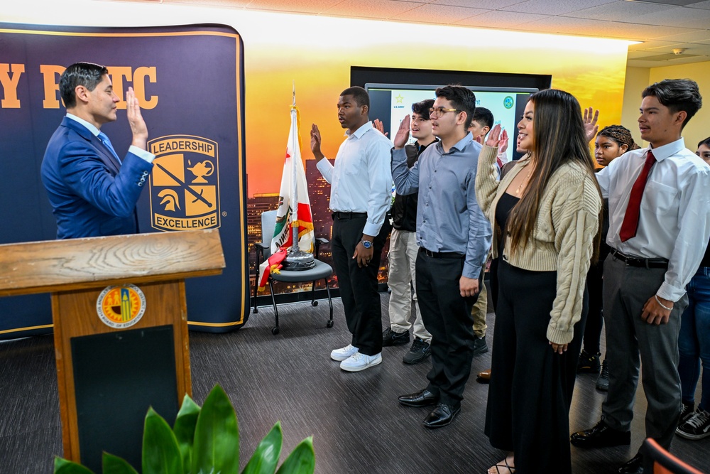 Los Angeles Unified School District Army Salute Event