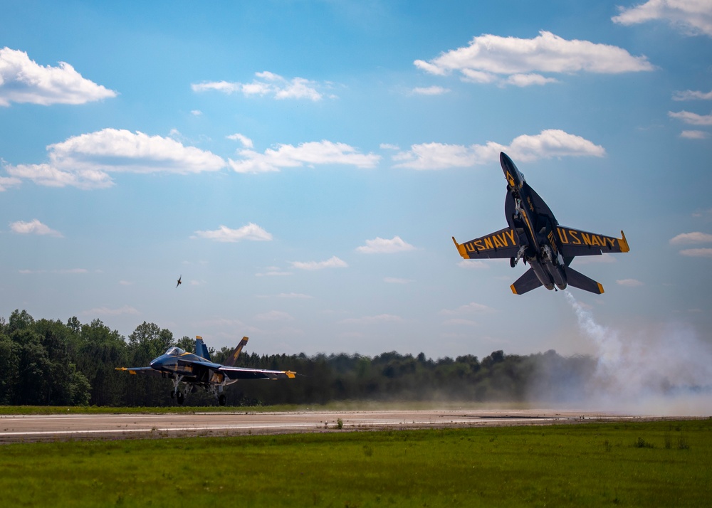Blue Angels Perform at Vidalia, GA.