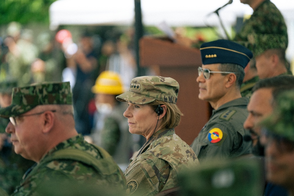 Gen. Richardson Visits Colombia