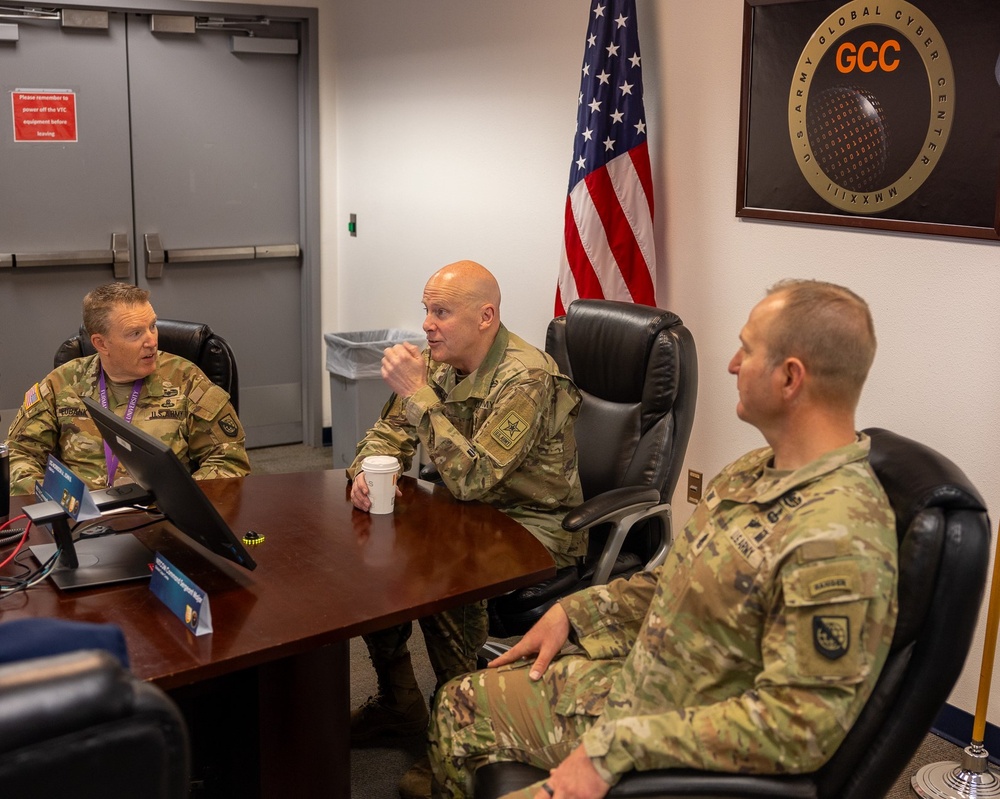 Lieutenant General John B. Morrison Jr. visits NETCOM to review transformation efforts