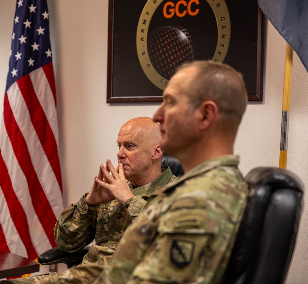 Lieutenant General John B. Morrison Jr. visits NETCOM to review transformation efforts