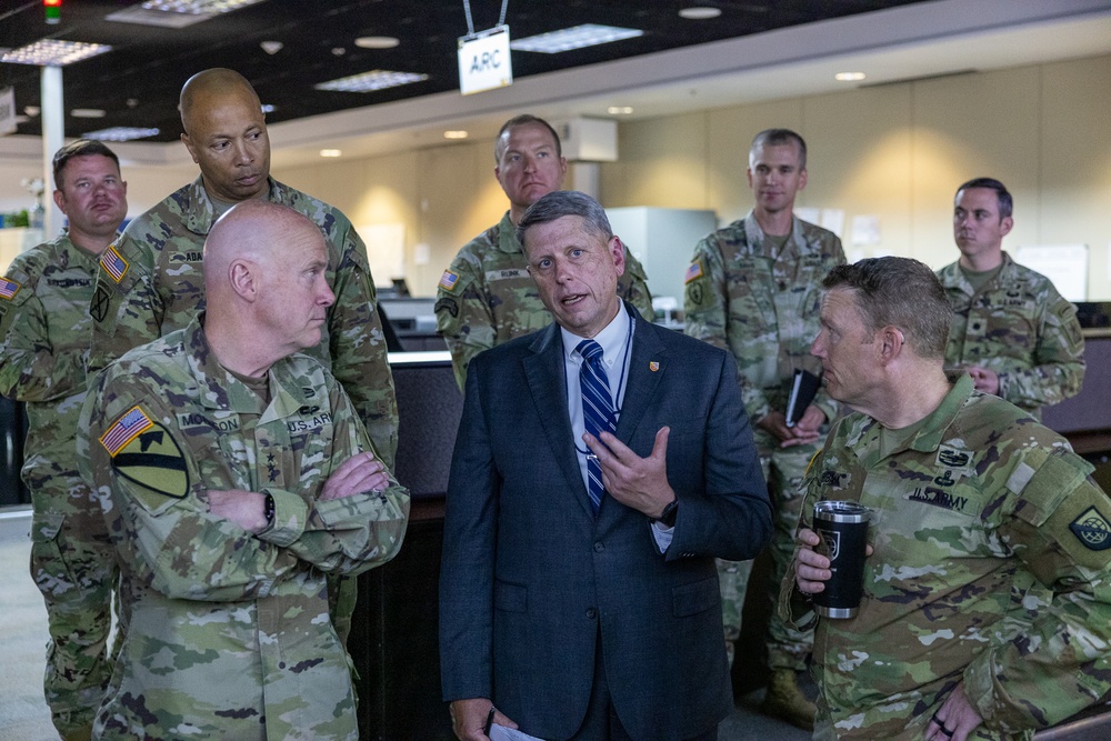 DVIDS - News - Lieutenant General John B. Morrison Jr. visits NETCOM to ...