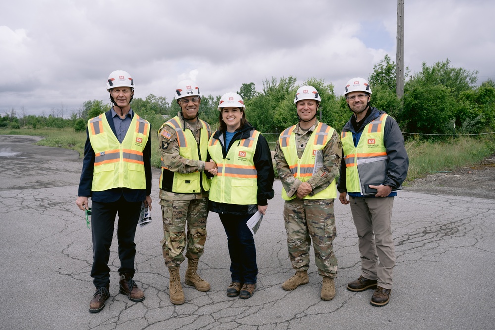 Division Commander Visits Buffalo District Project Sites