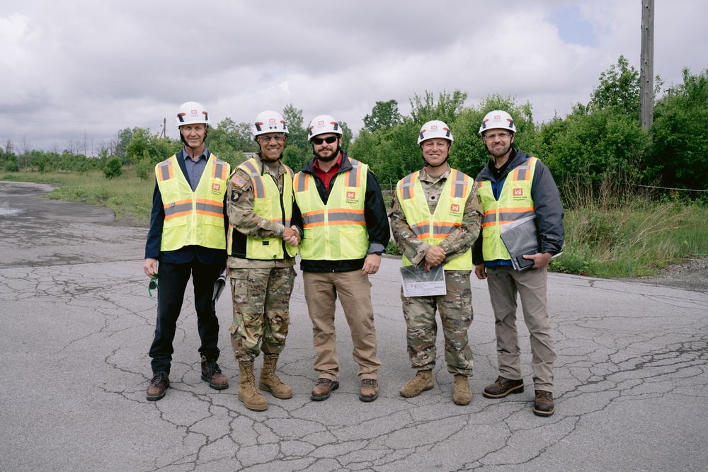 Division Commander Visits Buffalo District Project Sites