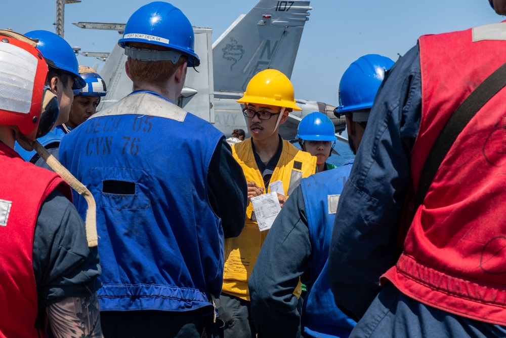 USS Ronald Reagan (CVN 76) conducts a fueling-at-sea and replenishment-at-sea with USNS Rappahannock (T-AO 204)