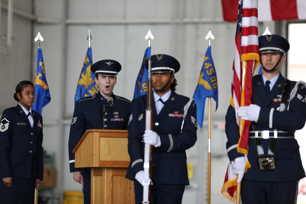 Perry assumes command of 445th Airlift Wing