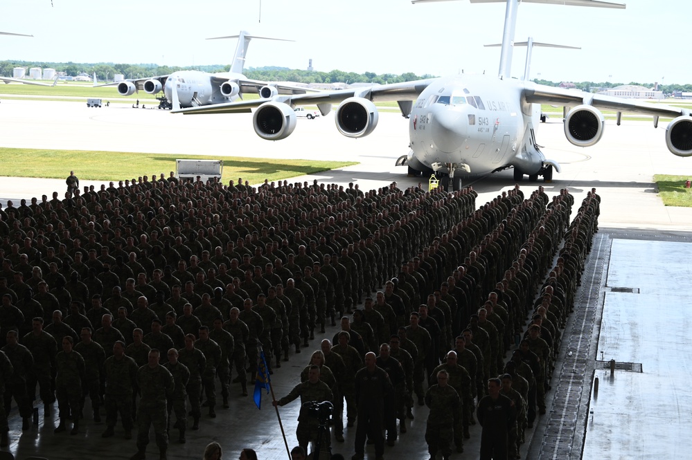 Perry assumes command of 445th Airlift Wing