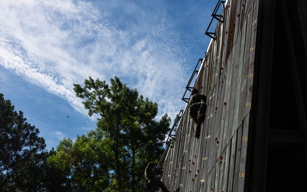 Midshipmen Rappel Training