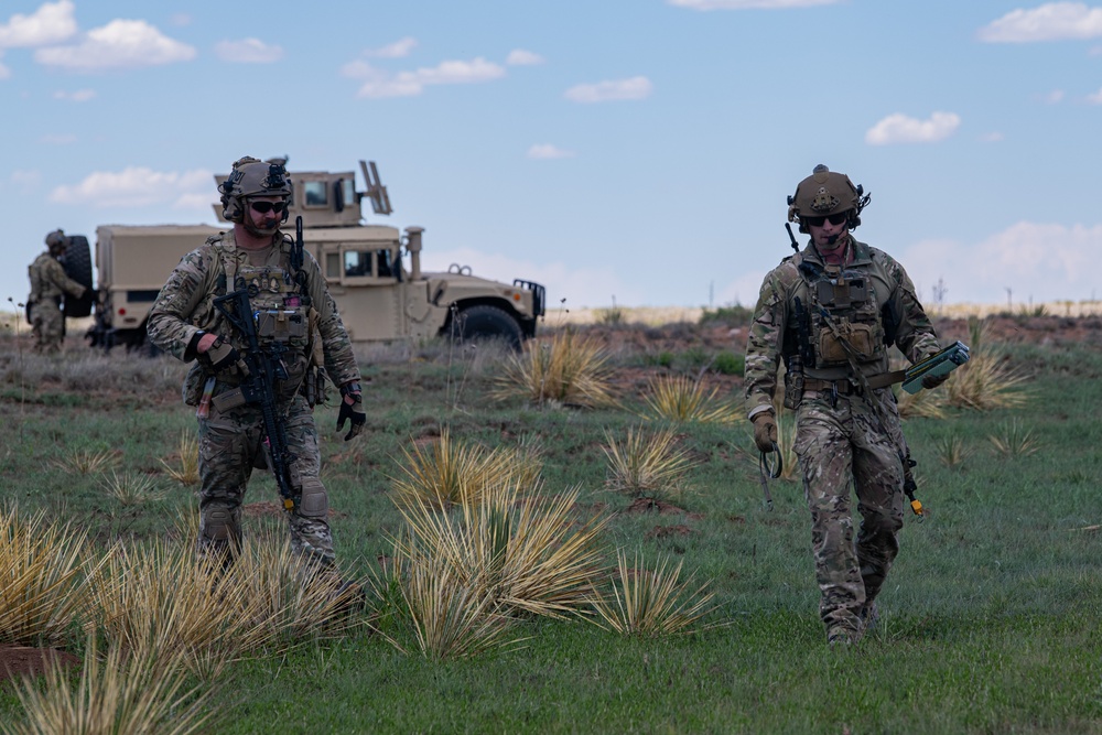 Photo Story: Wohlfed 24-2 preps Cannon AFB EOD, DAGRE, SERE