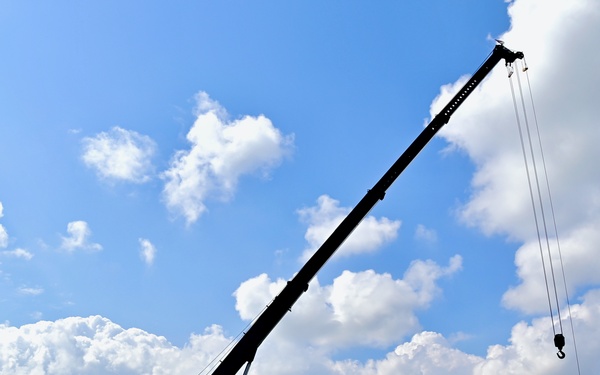 NMCB-5 and NMCB-4 Seabees Conduct Crane Recertification