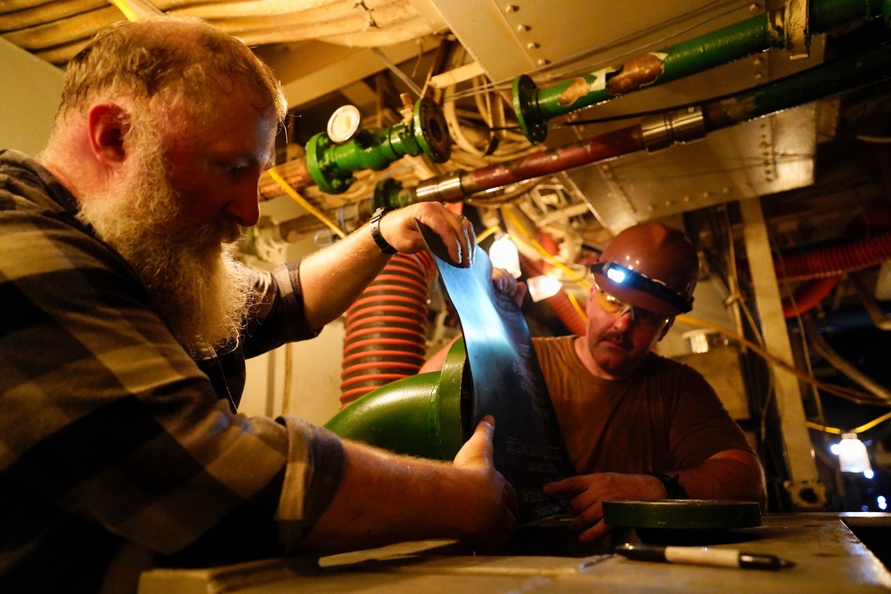 Salvage Exercise 24-001 Aboard the Decommissioned USS Tarawa